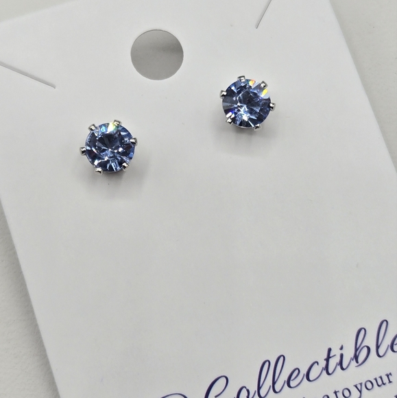 Light Blue Sapphire Stud Earrings Made w/ Swarovski Crystals Silver Overlay - Picture 2 of 4